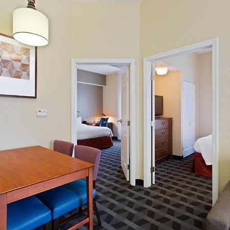 Towneplace Suites By Marriott St. Petersburg Clearwater Exterior foto