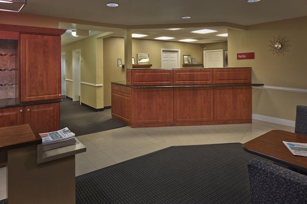 Towneplace Suites By Marriott St. Petersburg Clearwater Exterior foto