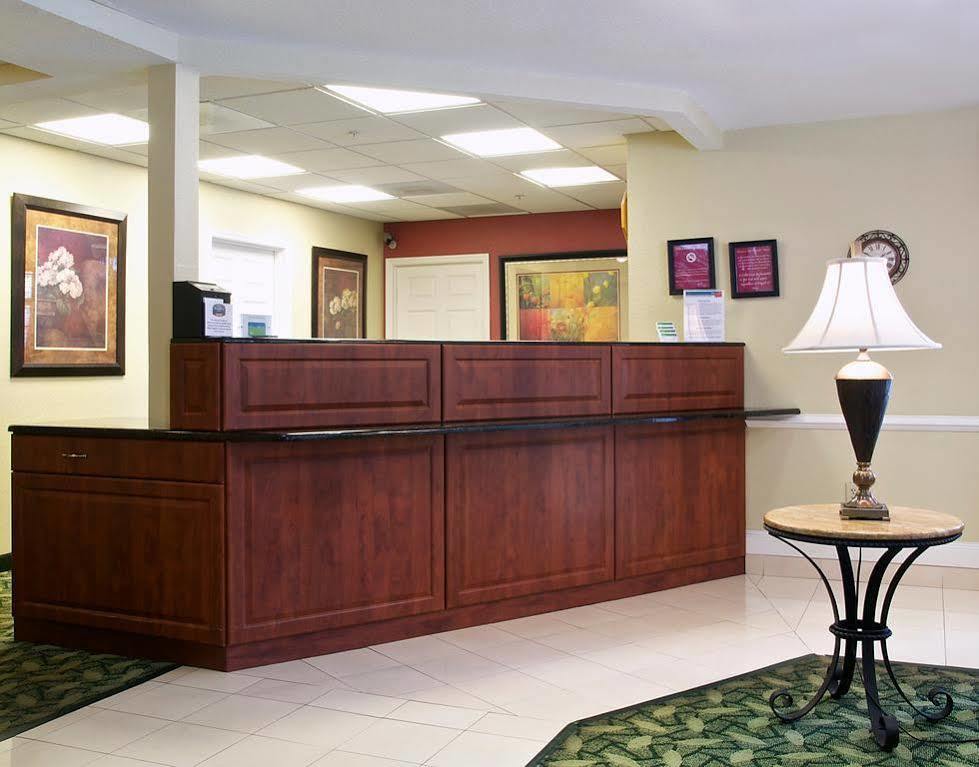 Towneplace Suites By Marriott St. Petersburg Clearwater Exterior foto