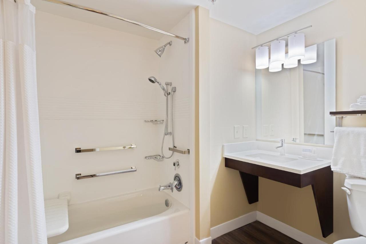 Towneplace Suites By Marriott St. Petersburg Clearwater Exterior foto